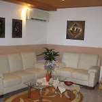 Stegna Vila *