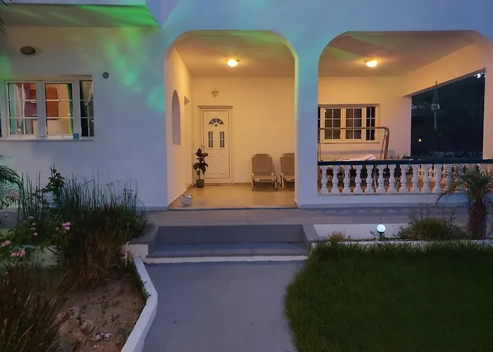 Stegna Villa *